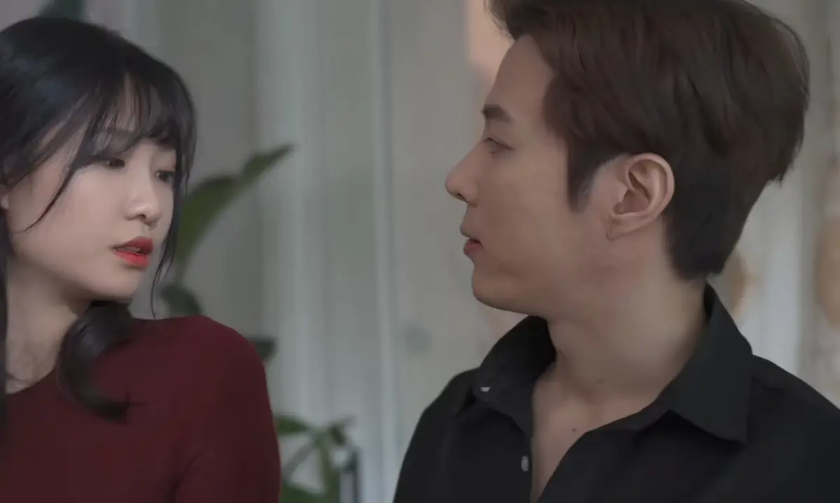 《债务人的妻子》尹律主演高清完整版在线观看-《债务人的妻子》蓝光未删减免费无广告播放-韩国电影资源全集