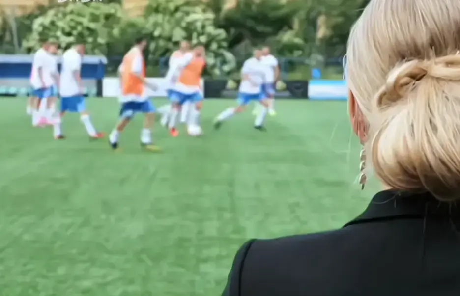 法国《Footballers'Moms》足球队的女老板们高清完整版免费在线观看
