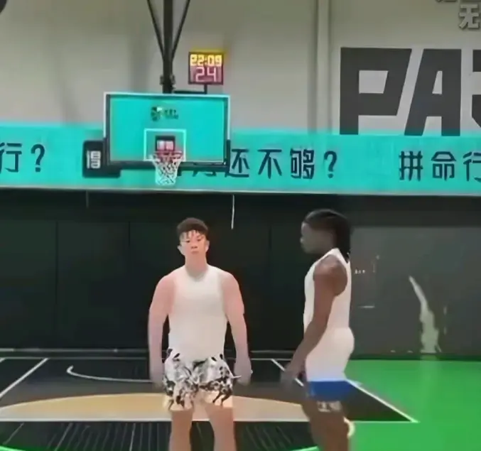 《牛教练的裤子》HD1080P高清画质播放-牛教练与黑哥单挑变裤腰带保卫战-《牛教练的裤子》无删减版免费在线观看